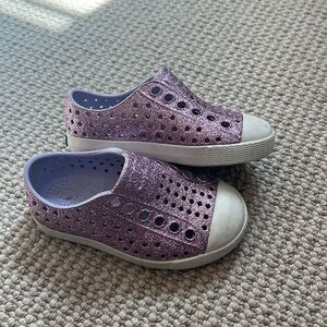 Size 5 glittery purple natives